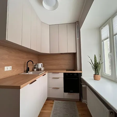 With Free Parking & Self Check-in * פארנו