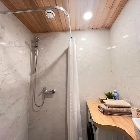 With Free Parking & Self Check-in Apartamento *