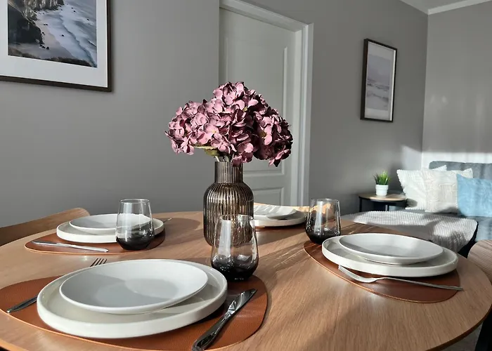 With Free Parking & Self Check-in *